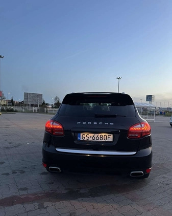 Porsche Cayenne cena 221400 przebieg: 77000, rok produkcji 2013 z Słupsk małe 781